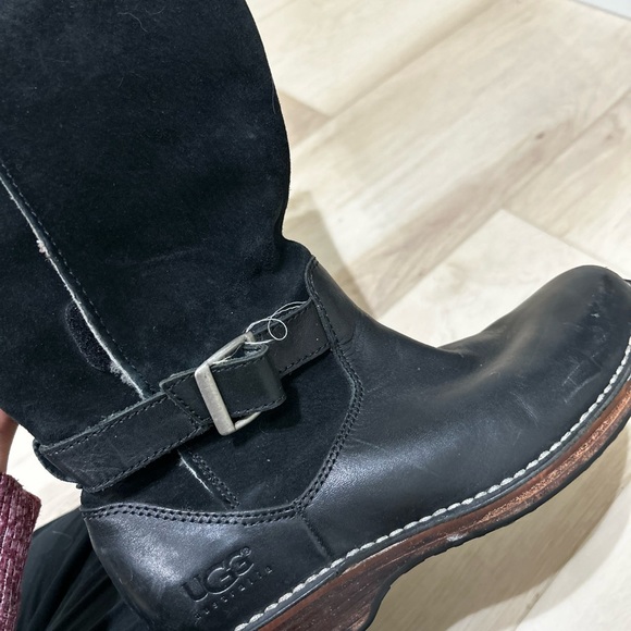 Ugg boots size 9 - Picture 2 of 6